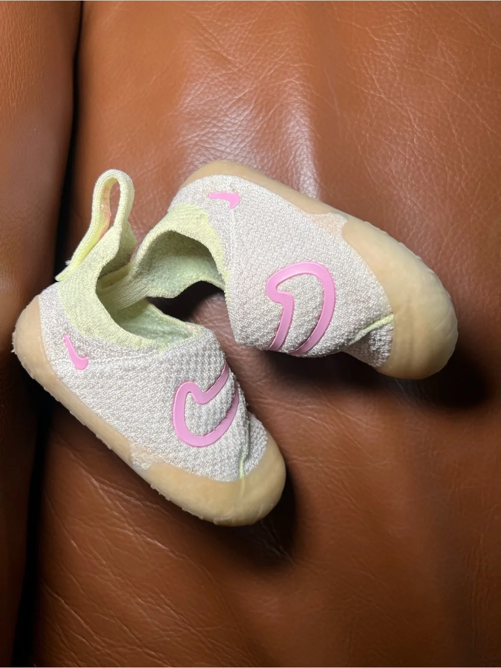 Nike Swoosh 1 Light green and pink size 4 baby shoes AMPA approved